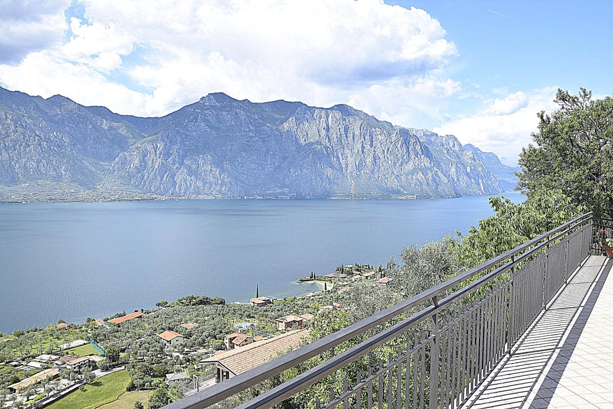 La Terrazza Sul Lago Malcesine Exterior photo